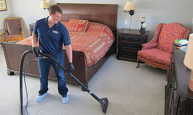 Cleaning carpets in Aurora CO